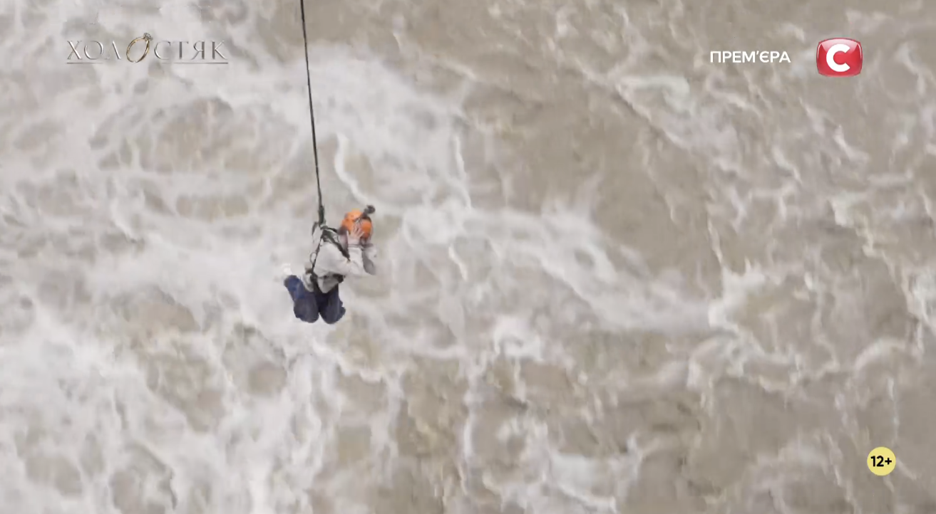 "Холостяк-14": найяскравіші події шостого випуску та кому Цимбалюк дав троянду